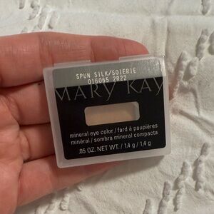 Mary Kay Spun Silk Mineral Eye Color